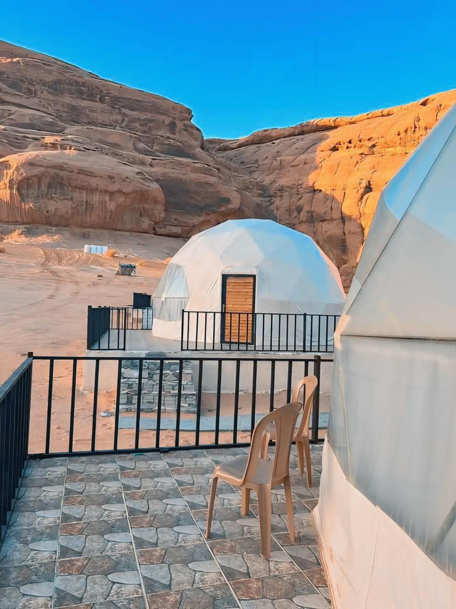 Hotel Wadi Rum Caeser Camp Esterno foto